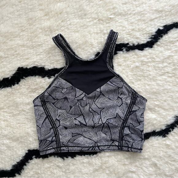 Lululemon Get It Om Longline Sports Bra in Mini Dottie Tribe - Picture 4 of 8